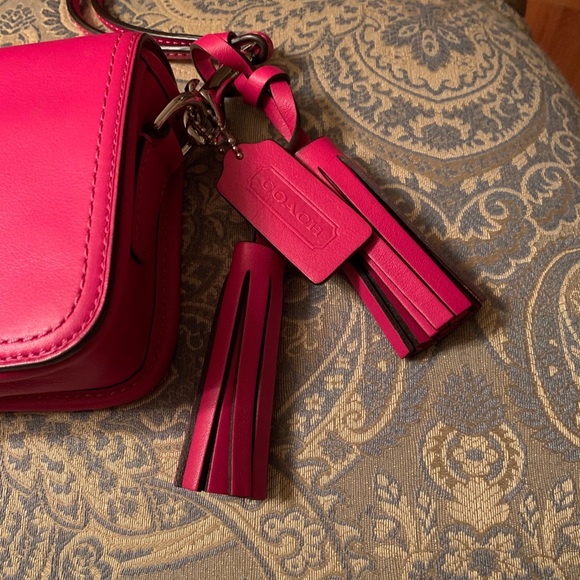 XX SOLD XX ๐COACH NEW without tags Leather Handbag in Cool Pink๐๐ป - Picture 6 of 16